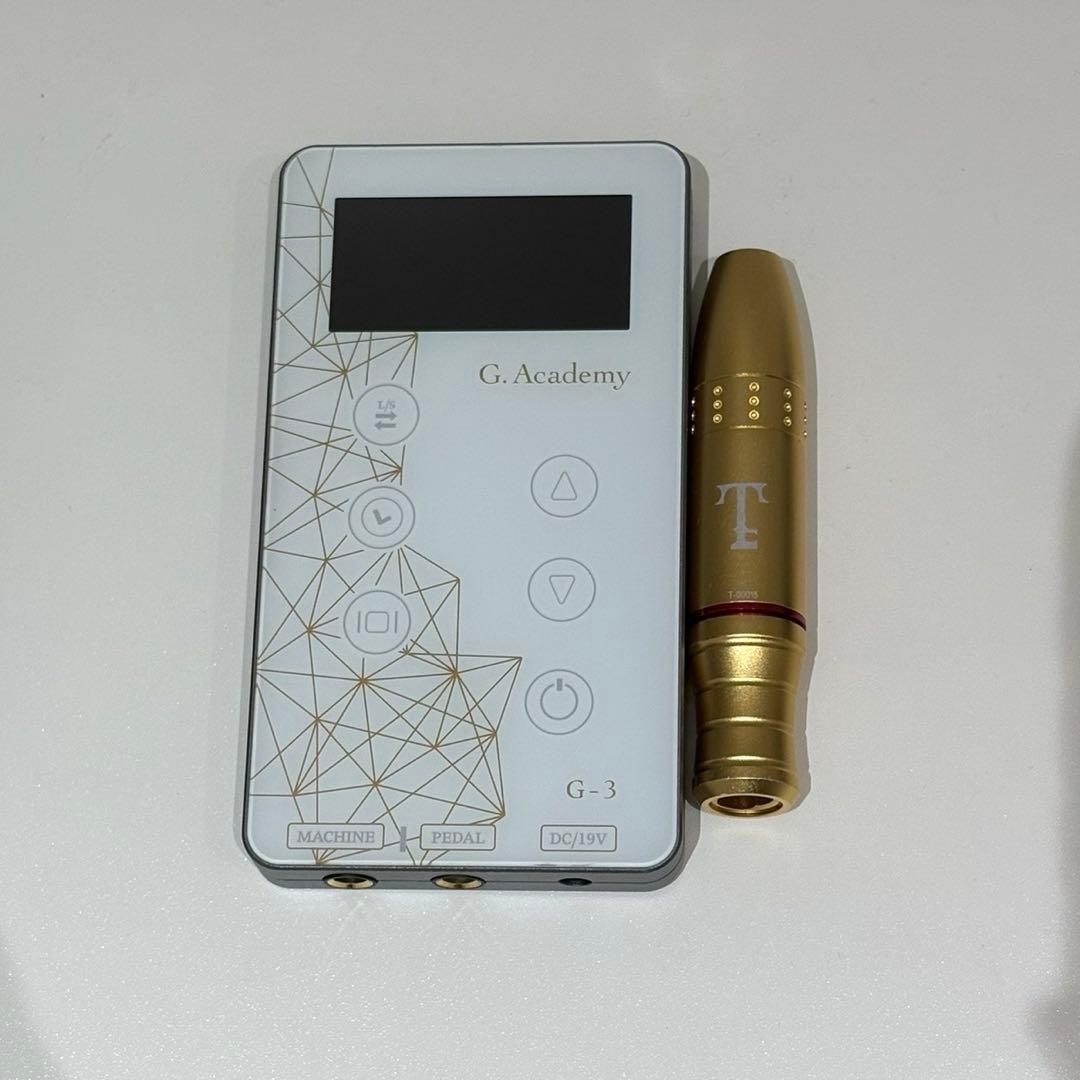 アートメイクマシン　ホワイト　T‘s key