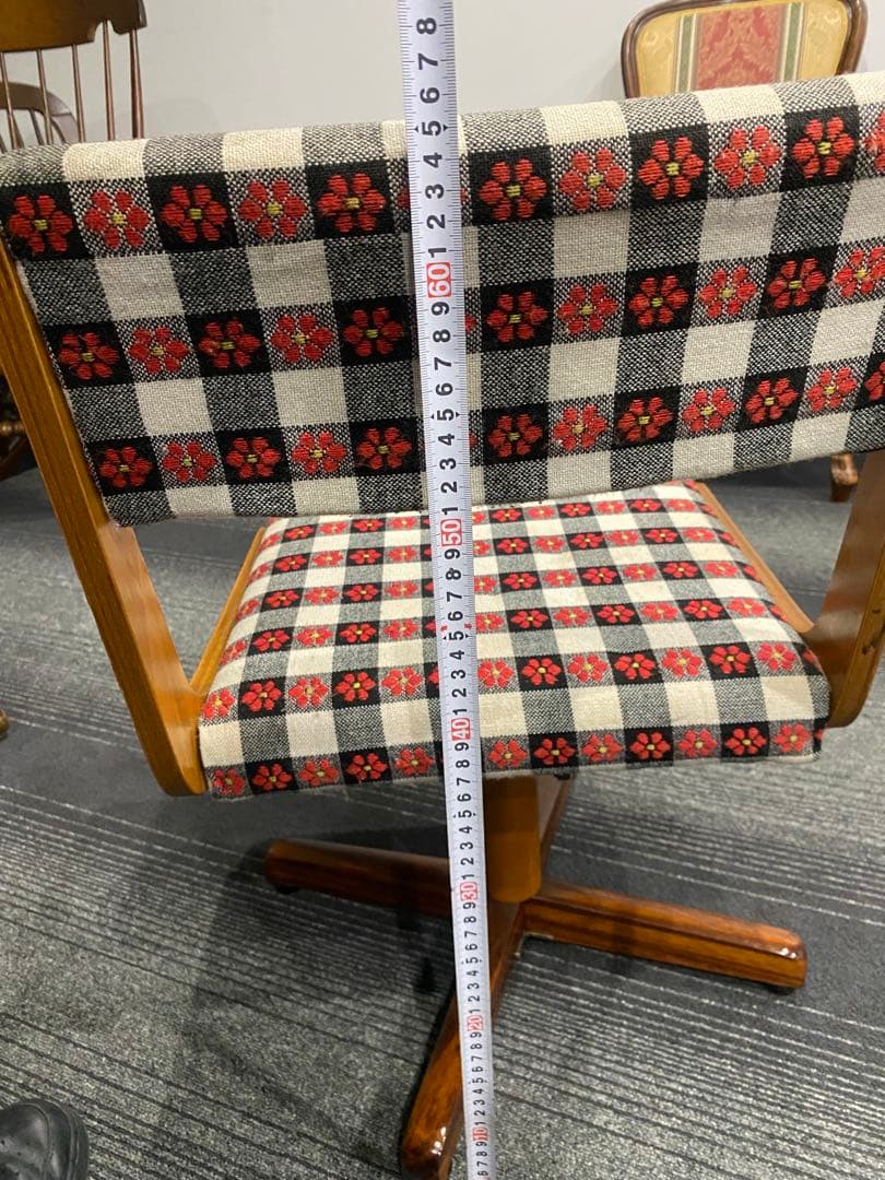 レトロ　レトロポップ　チェア　椅子　昭和　かわいい