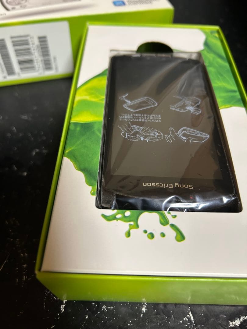 NTT docomo Xperia PLAY SO-01D ブラック