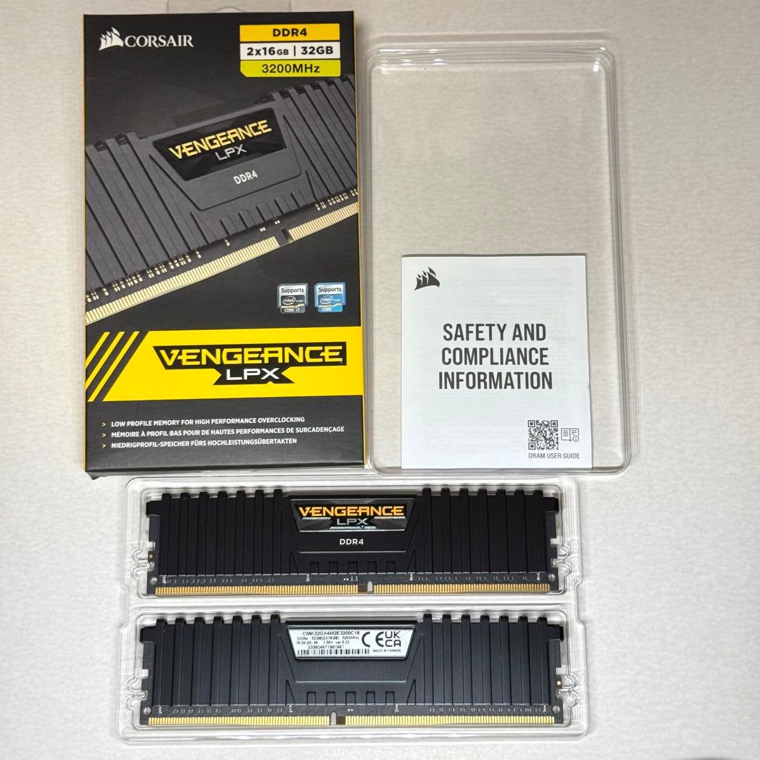 メモリー CORSAIR 32GB DDR4 3200MHz