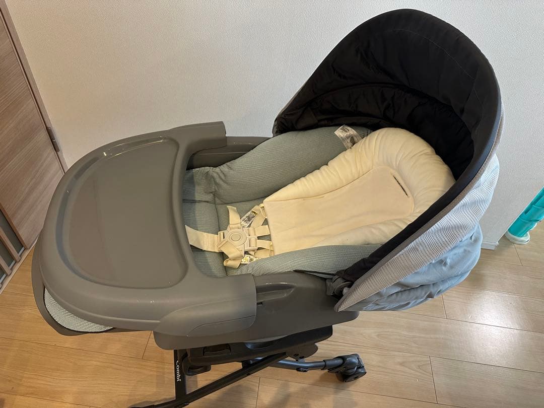 美品　ネムリラ　AUTO SWING ハイローチェア