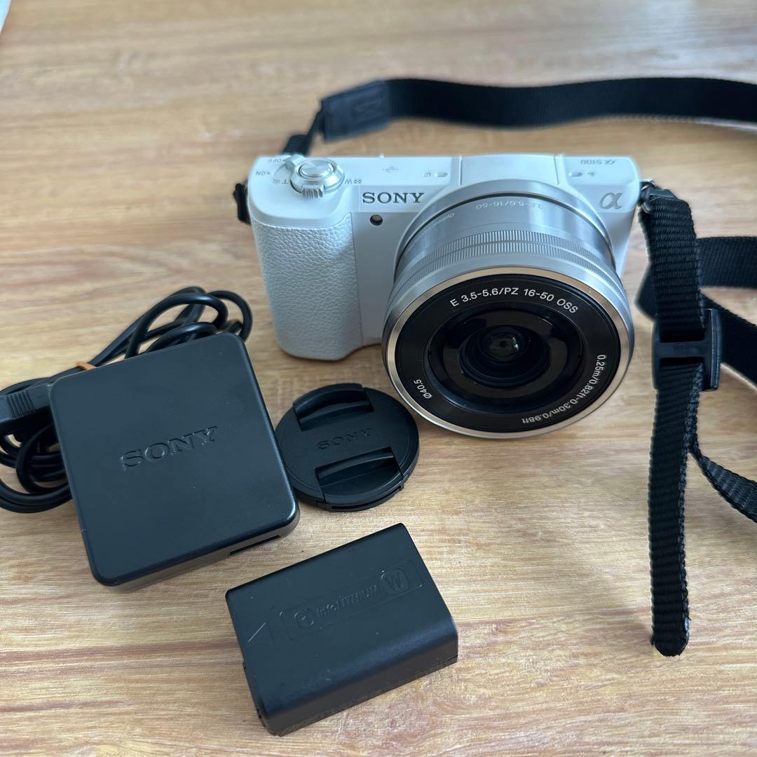 SONY α5100 ミラーレス一眼 24.3メガピクセル