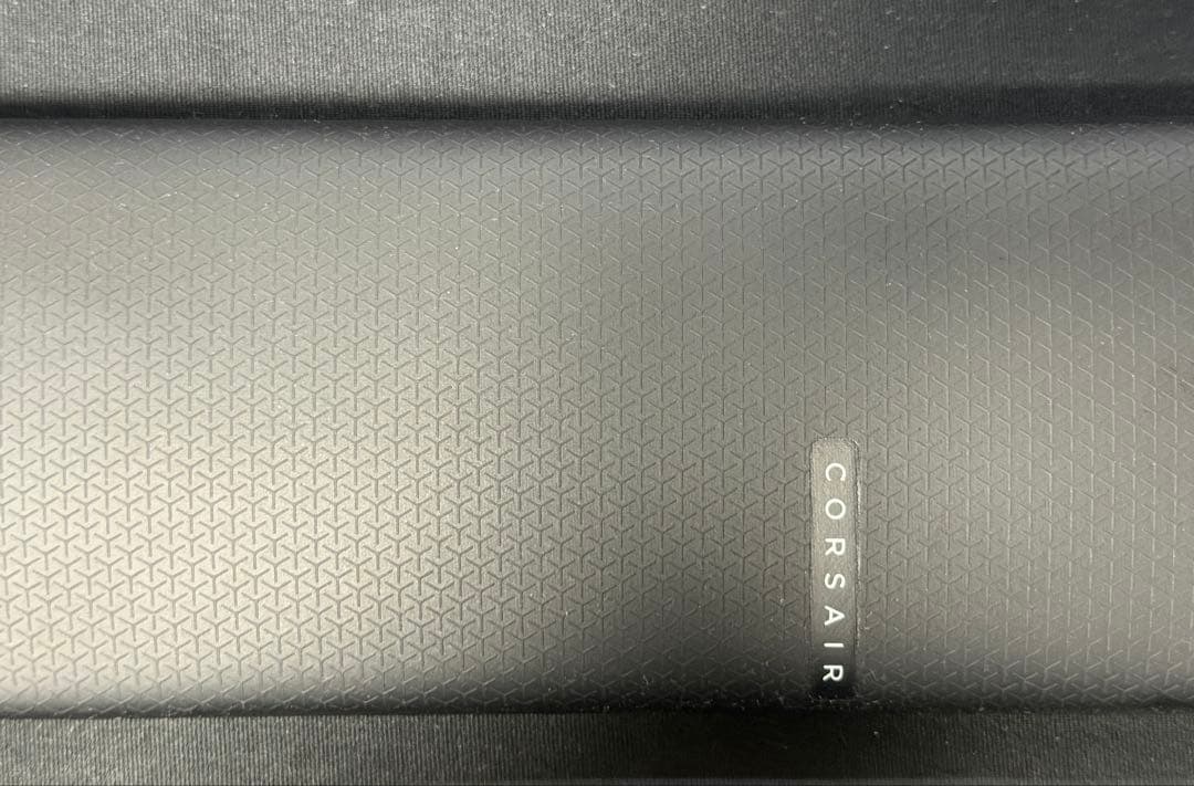 美品　保証あり　CORSAIR K70 PRO TKL &純正PBTキャップ3種