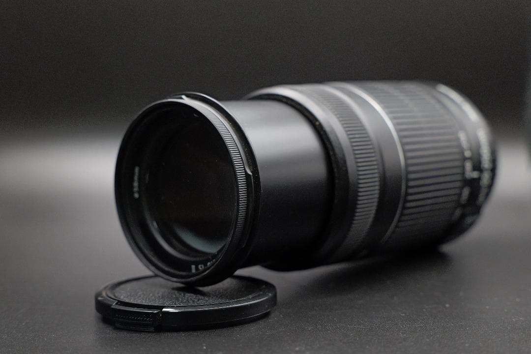 望遠レンズ　Canon EFS 55-250mm F4-5.6 IS ll