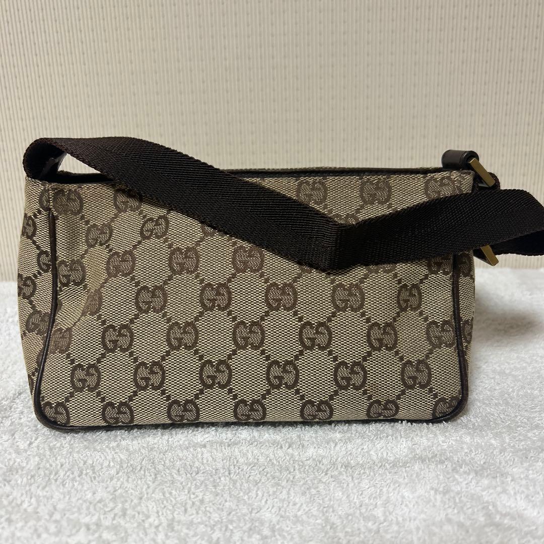 グッチ アクセサリーポーチ ミニバッグ ggキャンバス ロゴ