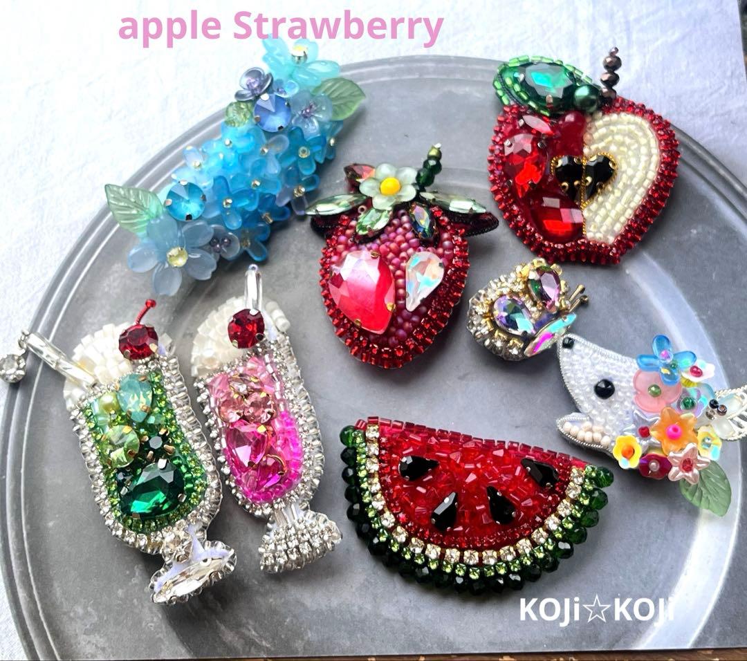 こり 紫陽花 ハリネズミ ビーズ 刺繍 ブローチ ハンドメイド