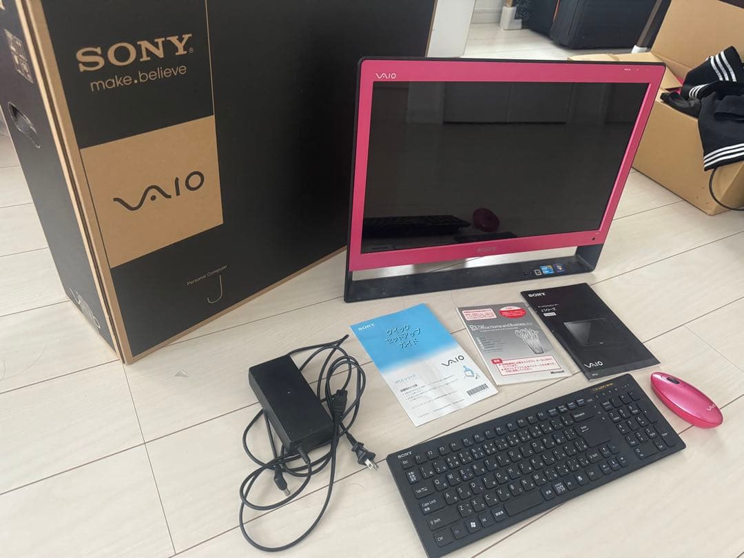 SONY VAIO VPCJ128FJピンク　元箱付き