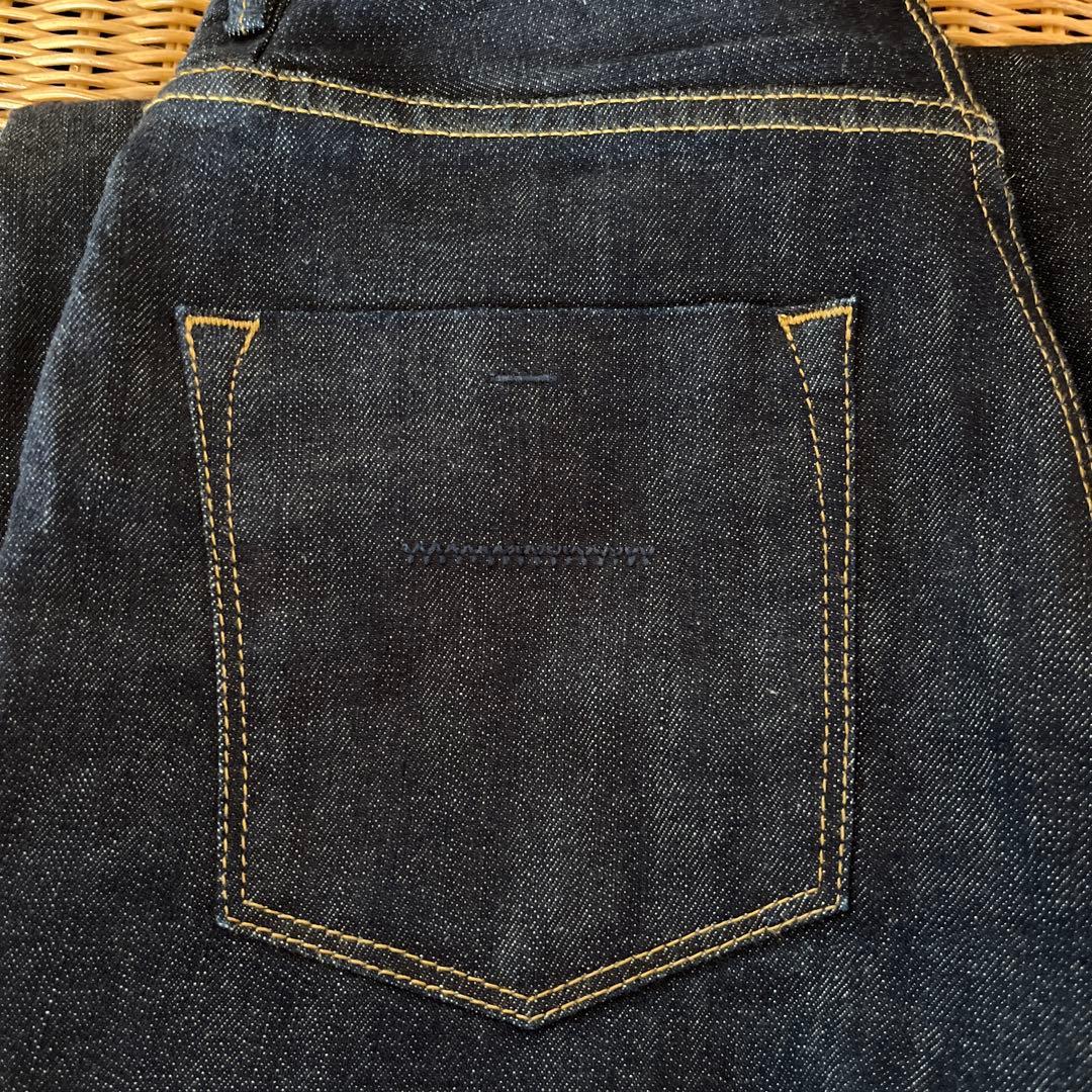 YANUK ダークブルーデニムパンツ