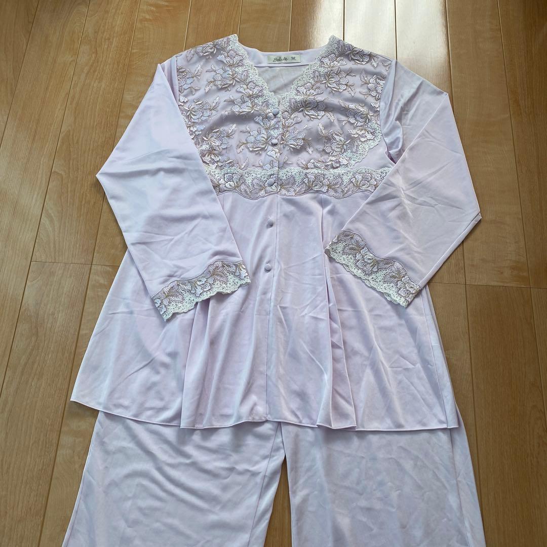 Salute 薄いピンク 刺繍 パジャマ 上下セット