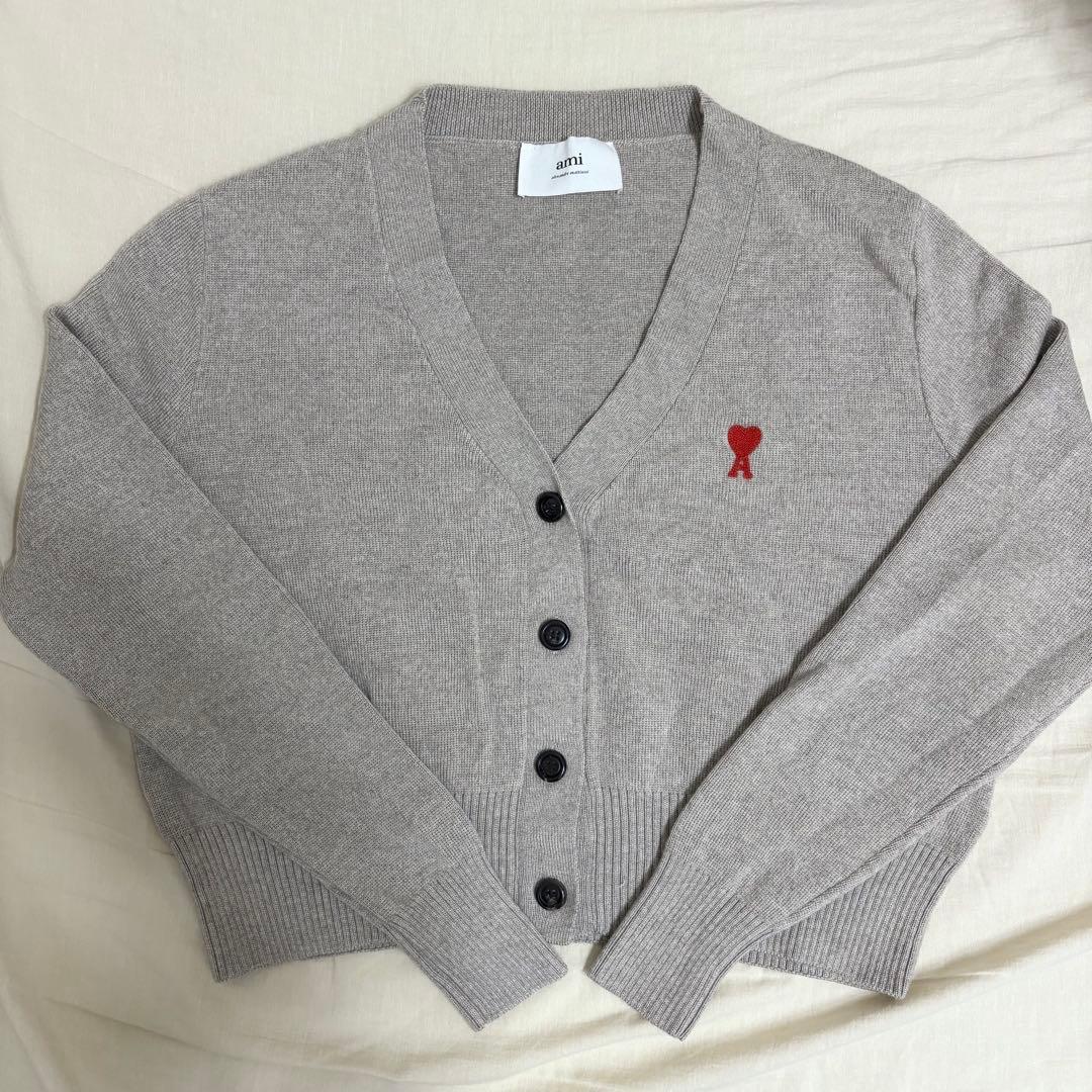 amiparis Vネック カーディガン