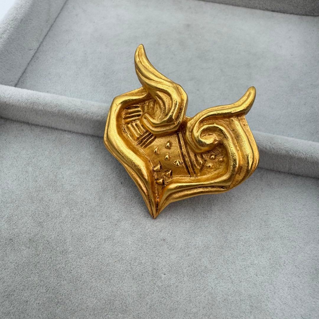 【ヴィンテージ】Christian Lacroix ブローチ　ハート　ゴールド