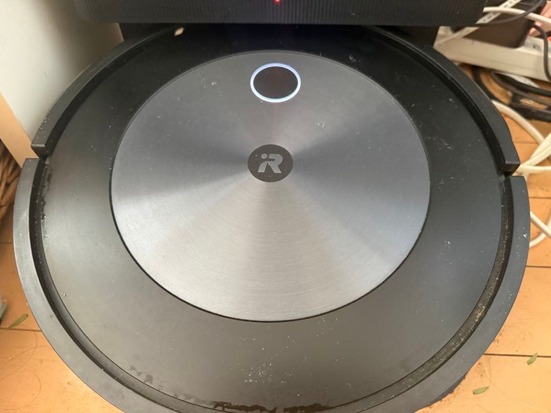 や*ん様 アイロボット(IRobot)ルンバ（Roomba） j7+ ロボット掃