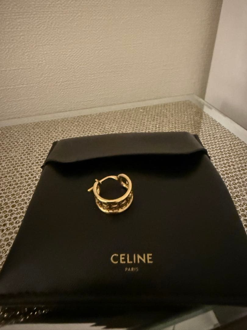 最終値下げします。 CELINE トリオンフ マルチフープピアス片耳