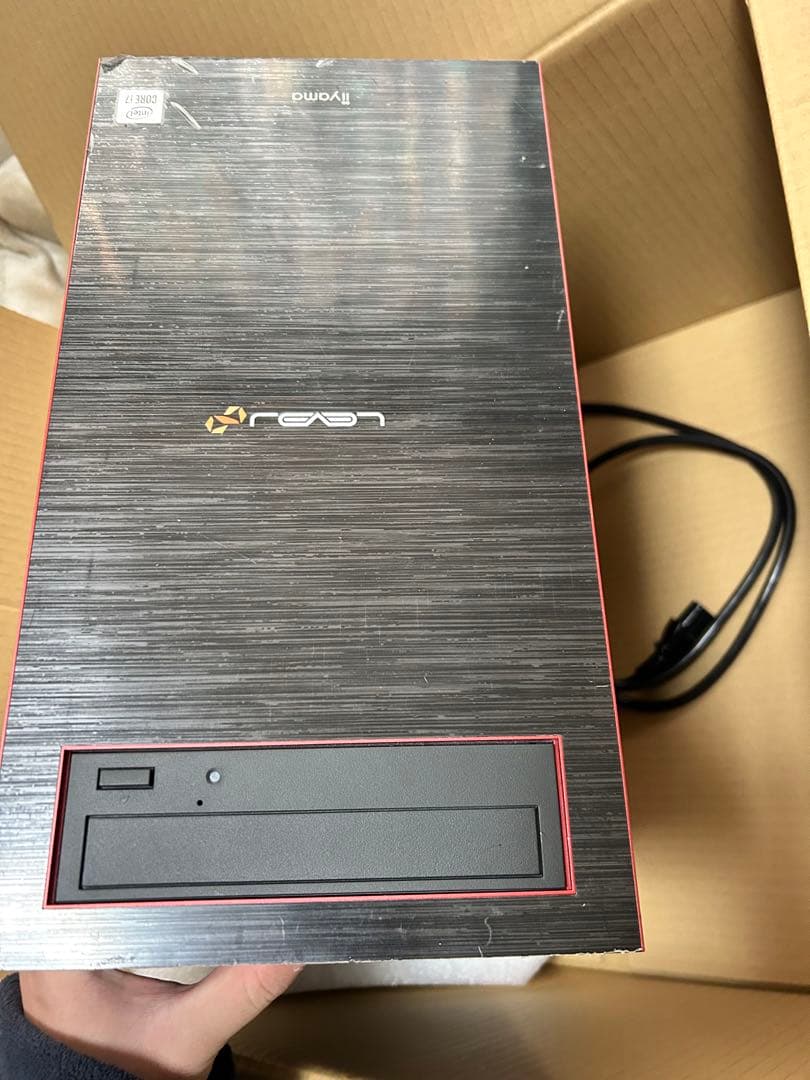 パソコン工房デスクトップPC ブラック/レッド 本体