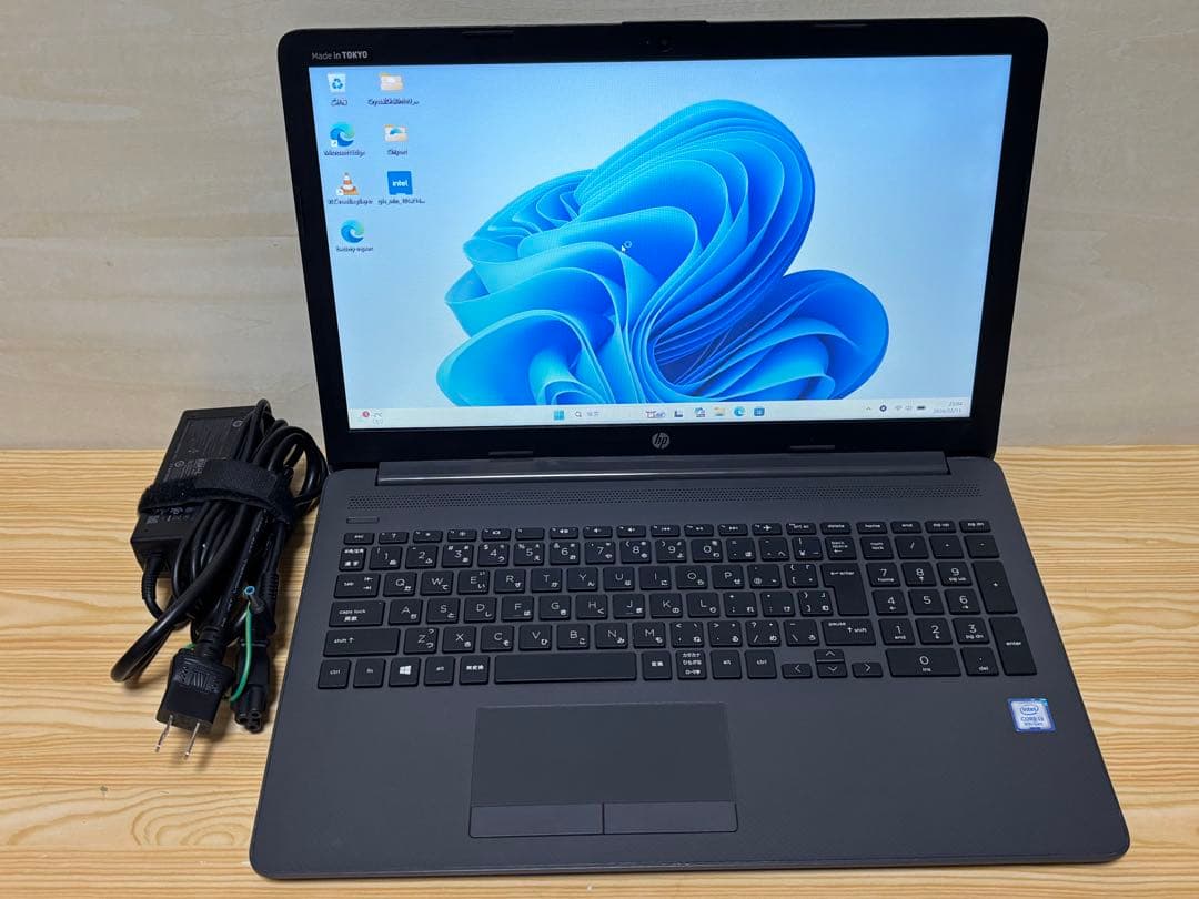 ノートPC HP250G7 i3-8145U メモリ4GB SSD120GB①