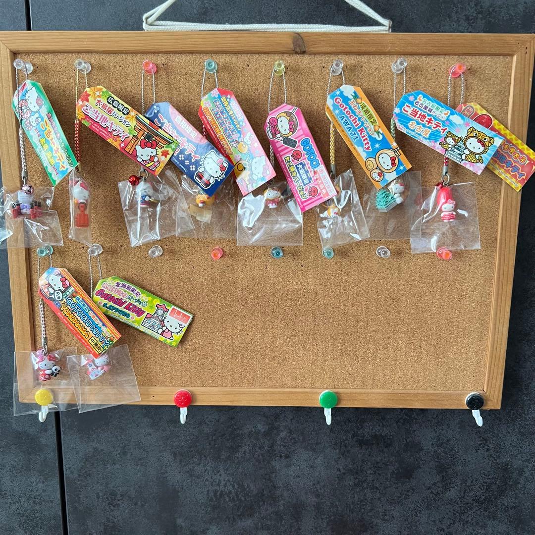 あ*ん様 ご当地キティ ストラップセット