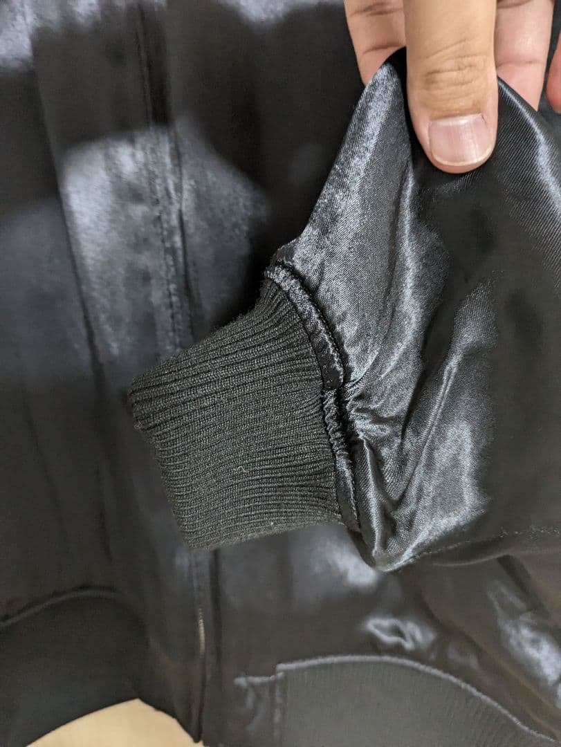 今週末まで 試着のみ　AVIREX　スカジャン　リバーシブル　黒