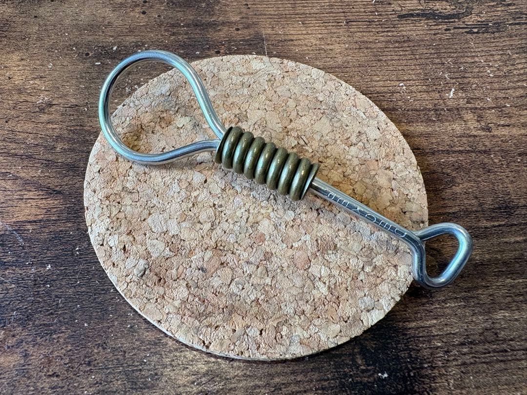 ジェフ・デッカー ハングヌーズ・キーチェーン。