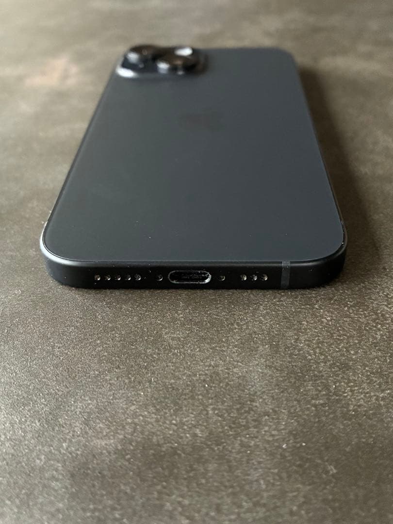 Apple iPhone 15 ブラック 128GB 本体　箱付　SIMフリー