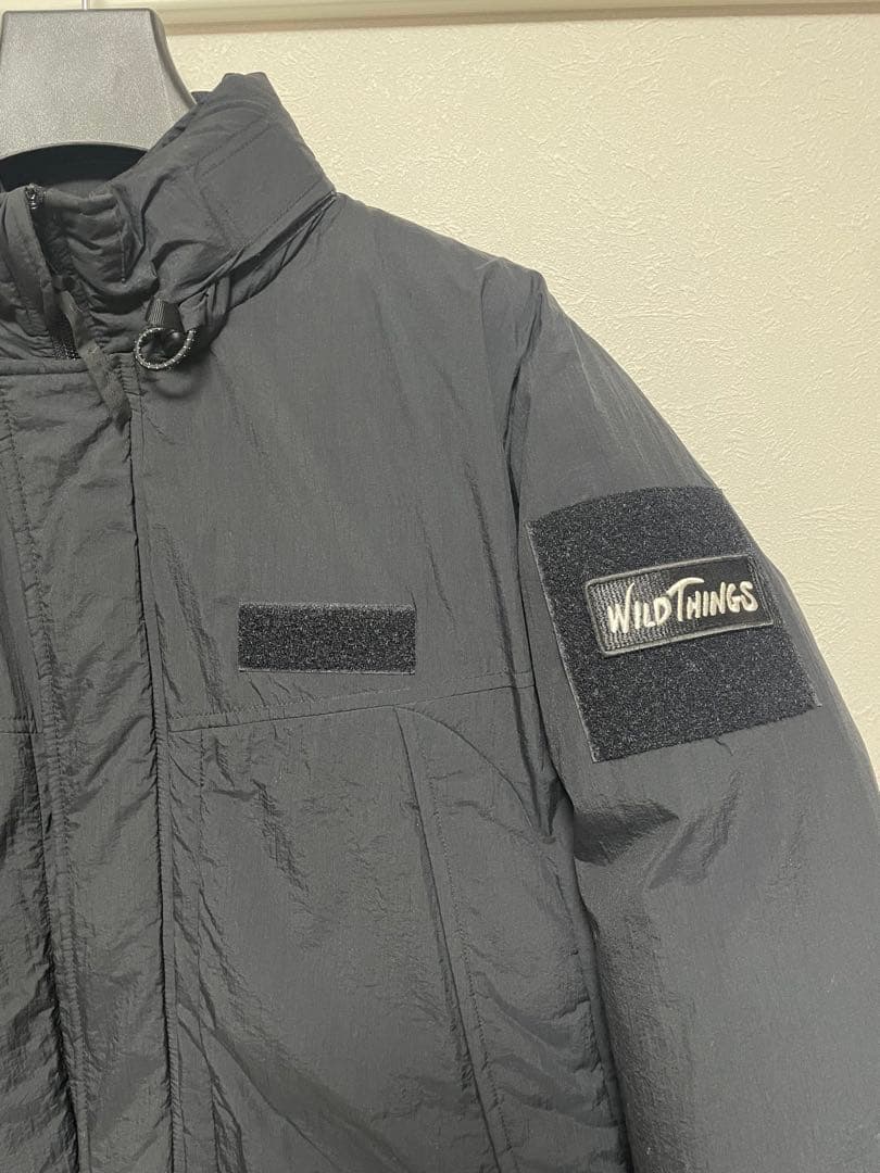 WILD THINGS Freak’s Store別注ダウンモンスター パーカー