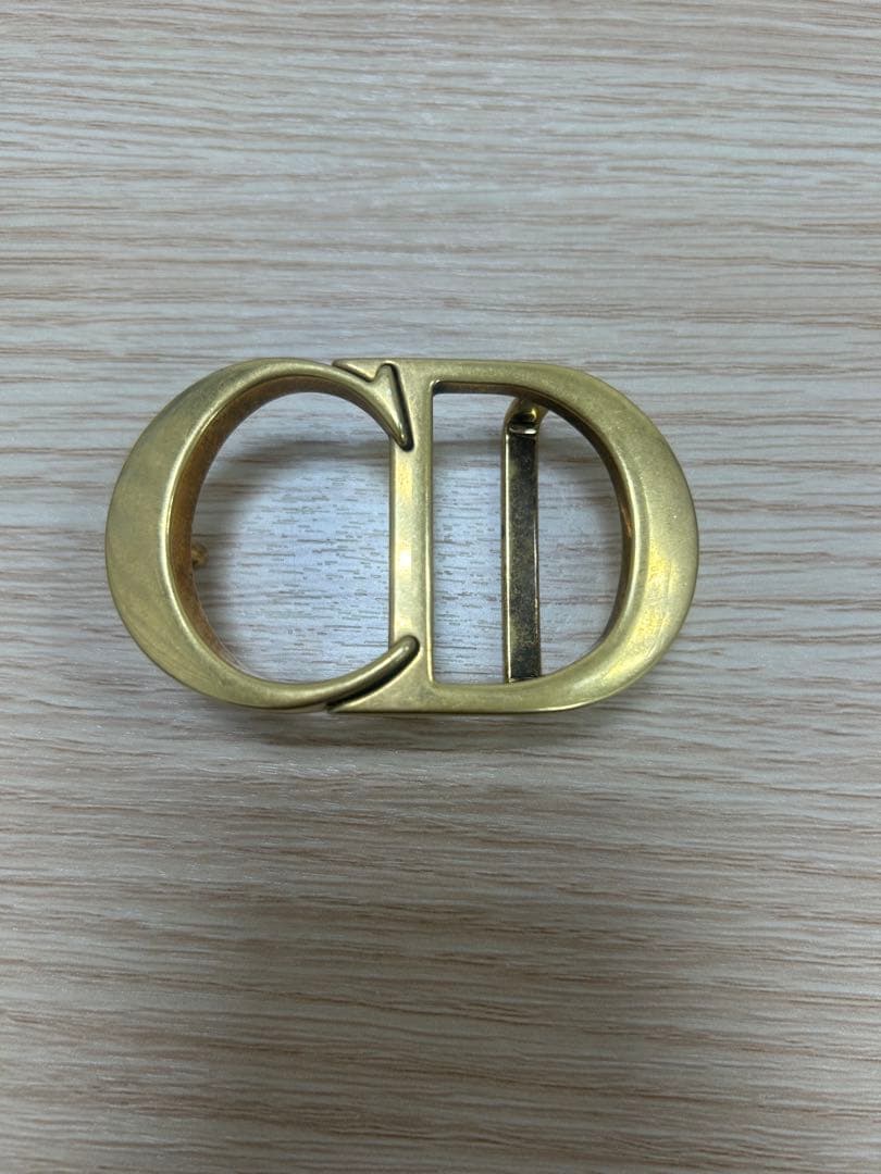 Dior 金属製バックル イタリア製