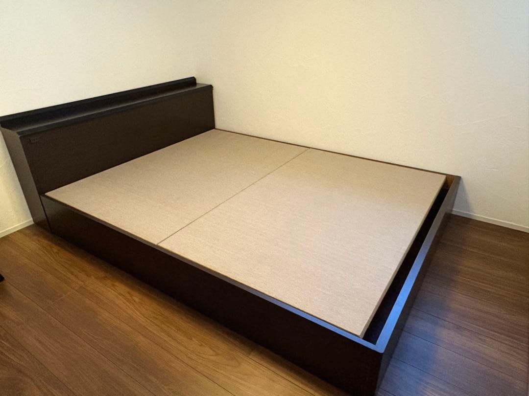 フランスベッド　ワイドダブルベッドフレーム ヘッドボード付き