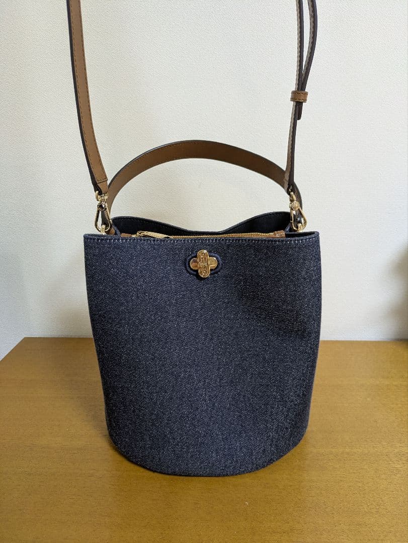 FURLA デニム素材ダークブルー2Wayバケツバッグ