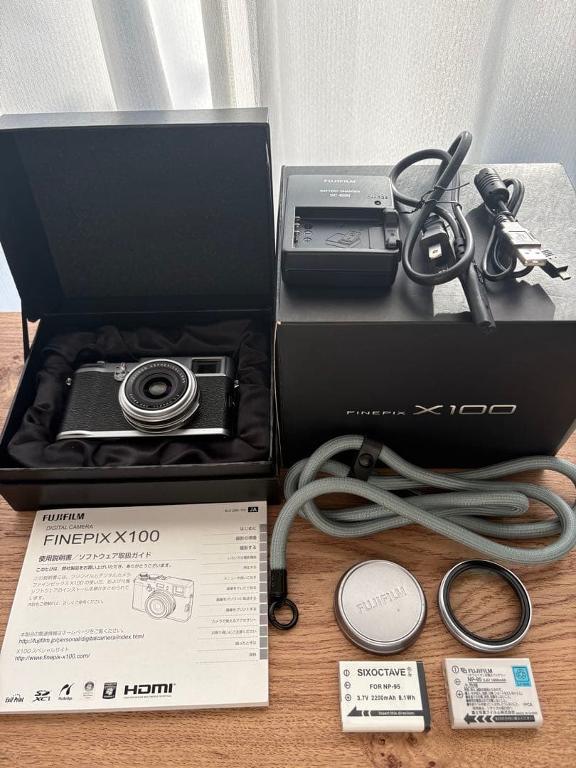 【美品】【作例あり】Fujifilm FinePix X100 シルバー