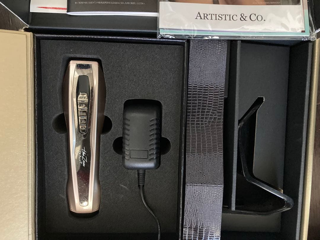 the Zeros Dr.Arrivo 美顔器