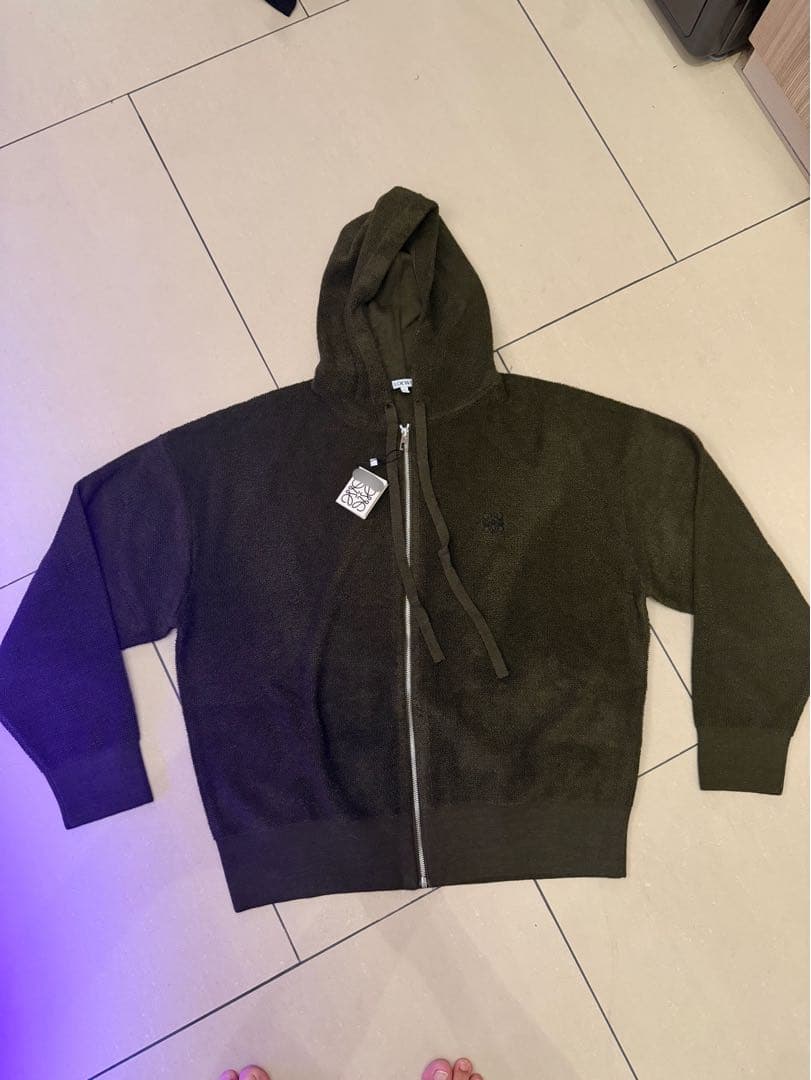 限定セール上品質⚫︎未使用ロエベオリーブグリーン仕様⚫︎ニットジップパーカー⚫︎XL