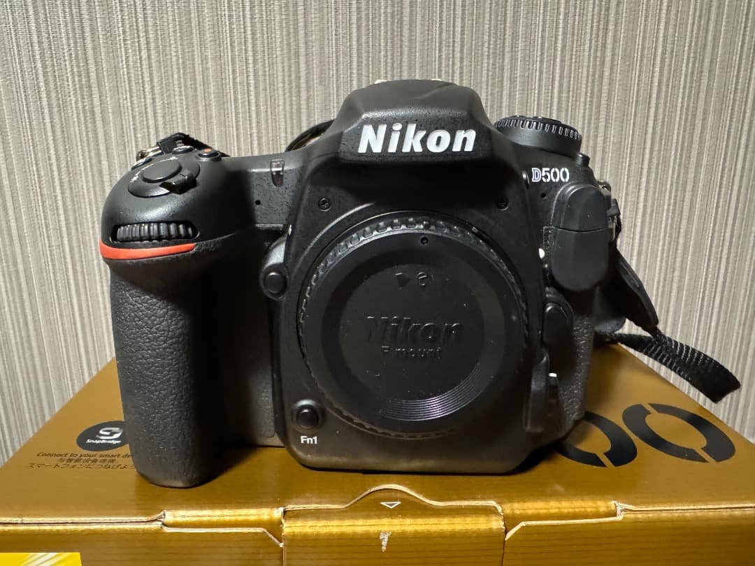 NIKON D500 ボディ シャッター回数15822回 おまけ付き