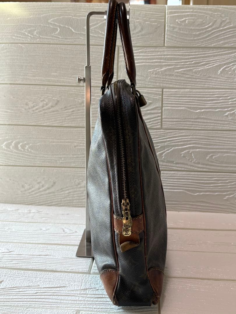 LOUIS VUITTON モノグラム　ビジネスバッグ