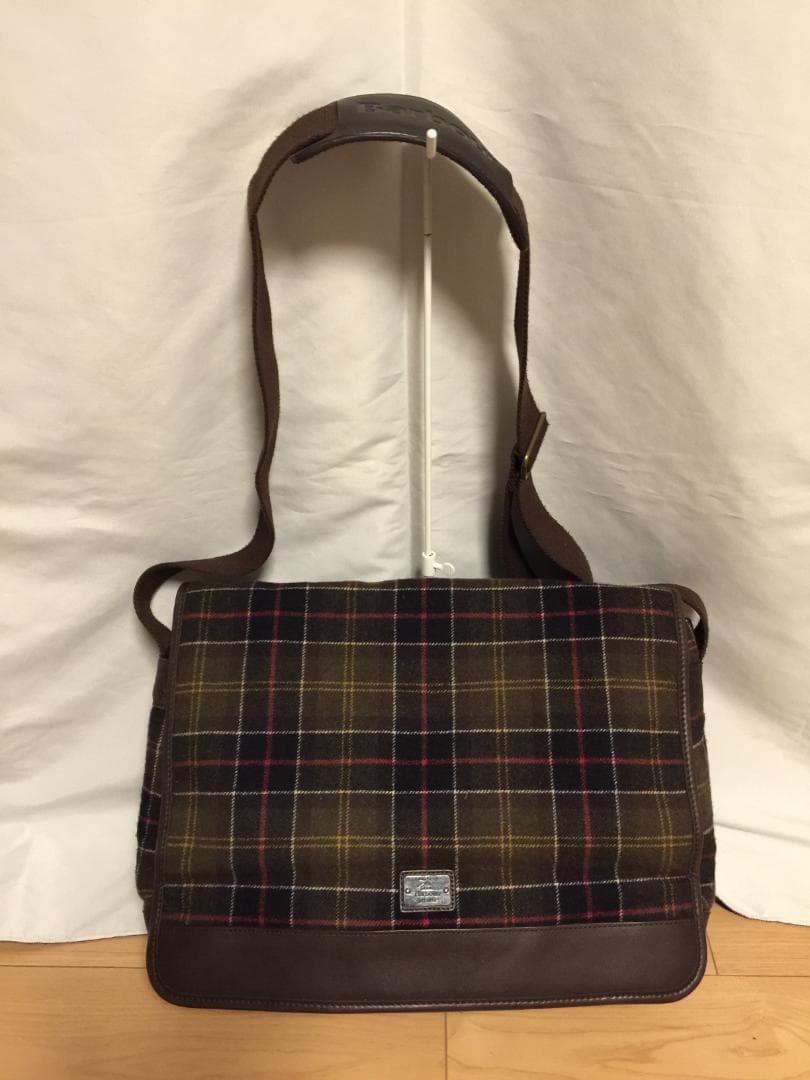 【希少・美品】Barbour バブアー ショルダーバッグ
