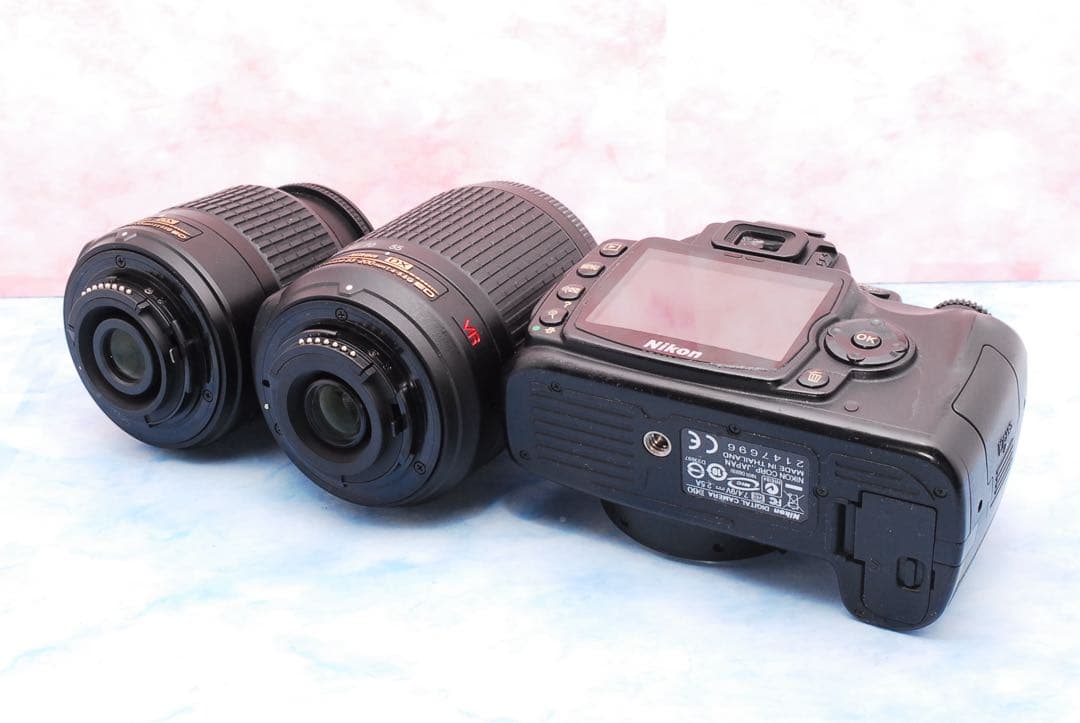 ニコン D60★入門機★望遠レンズ付Wレンズ★小型＆軽量★一眼レフカメラ