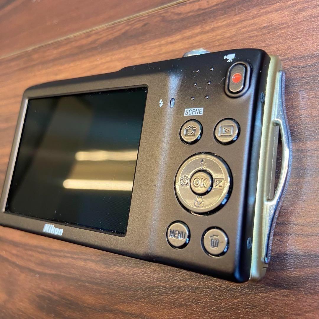 Nikon coolpix S3300 デジカメ 3162