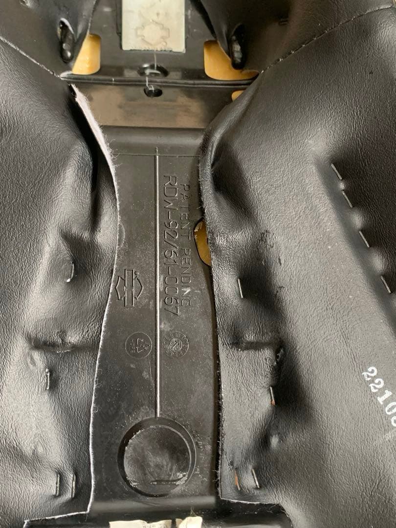 Harley-Davidson スポーツスター 純正シート