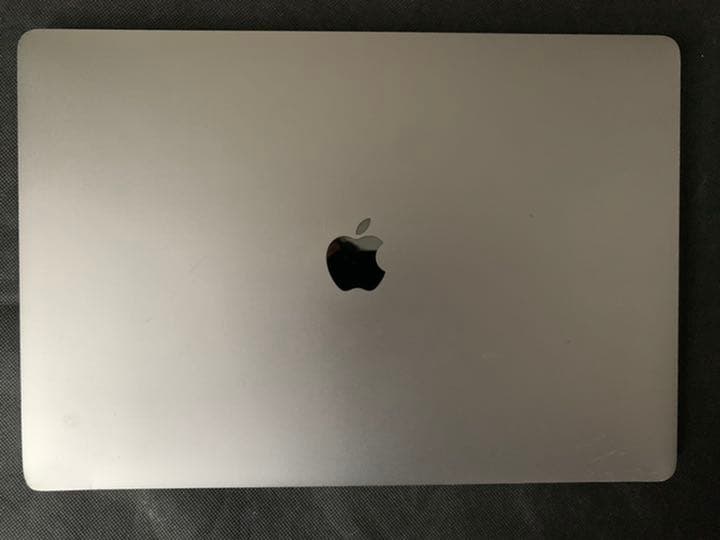 MacBookPro 15インチTouch Bar搭載2016モデルイギリス版