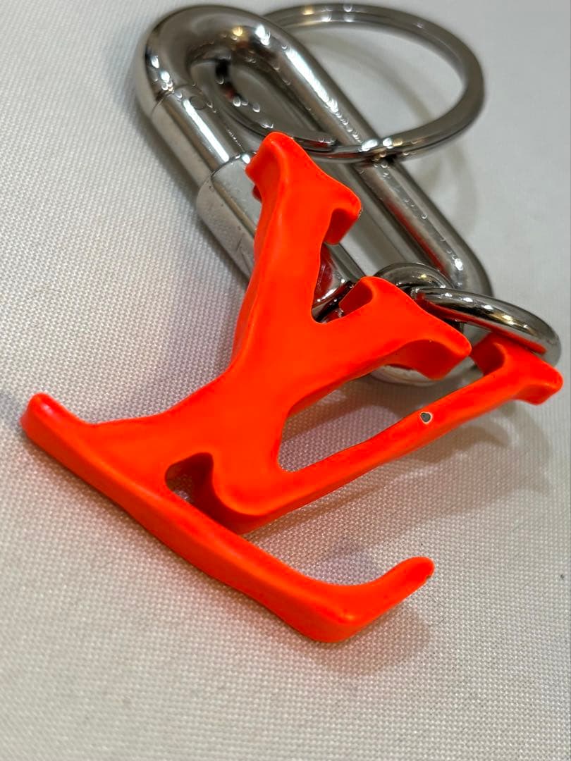 LOUIS VUITTON ポルトクレ LVシャープ キーホルダー キーリング