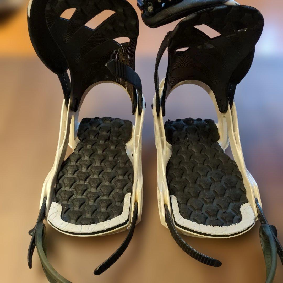 中古美品　SALOMON RYTHEM 　S/Mサイズ