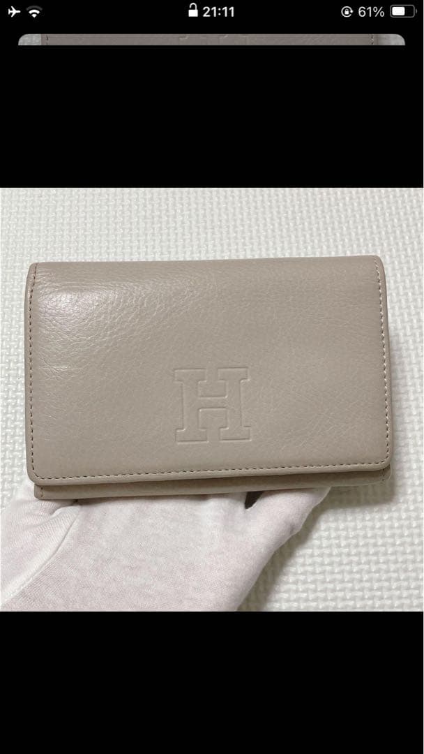 未使用HIROFUヒロフレザー二つ折り財布　センプレ　ライトグレー 「H」ロゴ