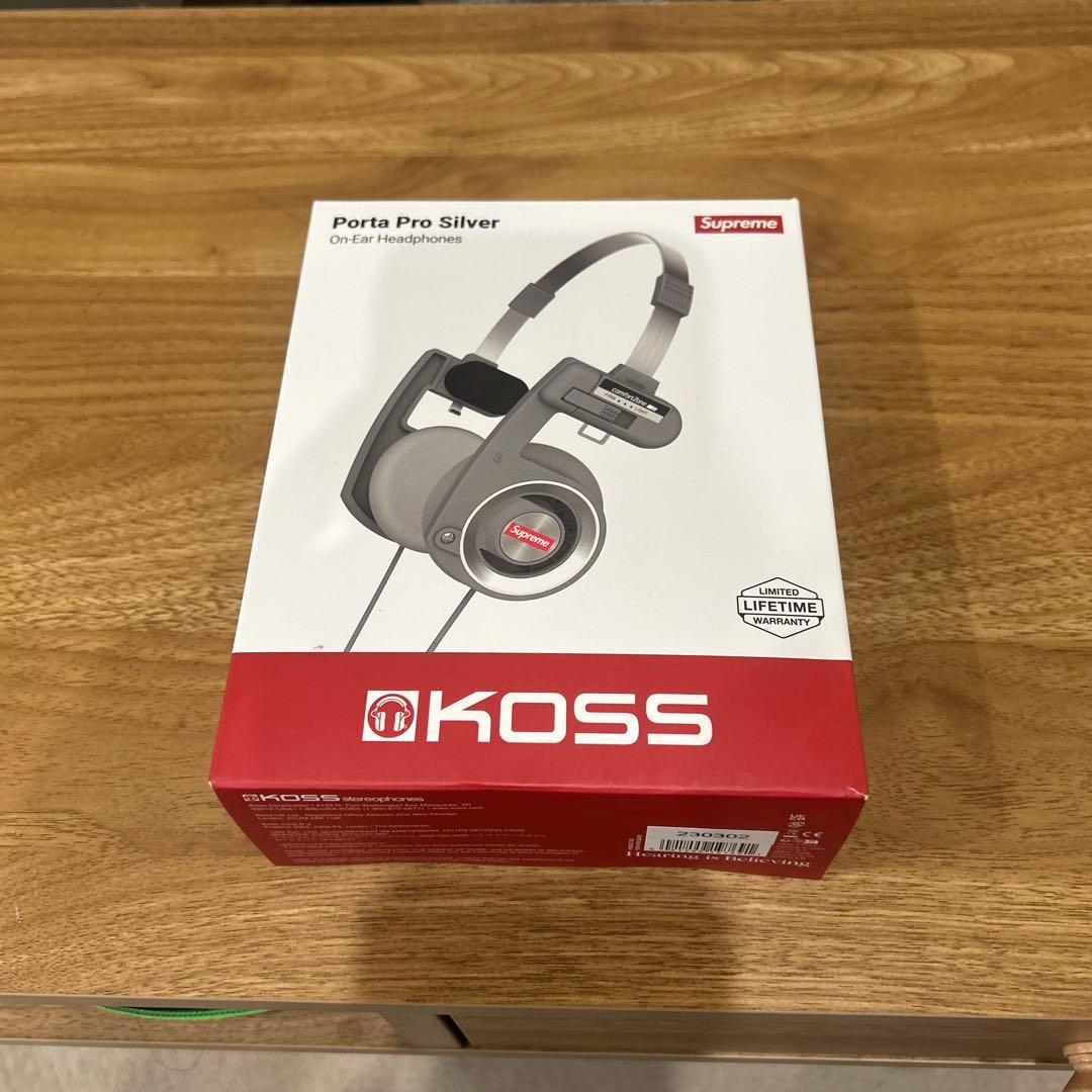 【値下げ可】Supreme KOSS ヘッドホン シルバー ケース付き