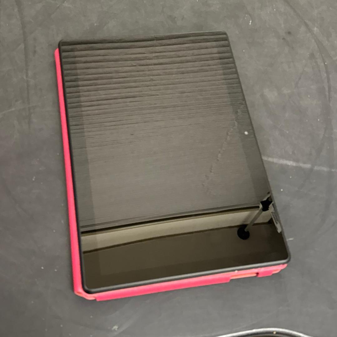 ☆☆Lenovo　タブレット　TAB5　801LV　32GB　IMEI判定〇