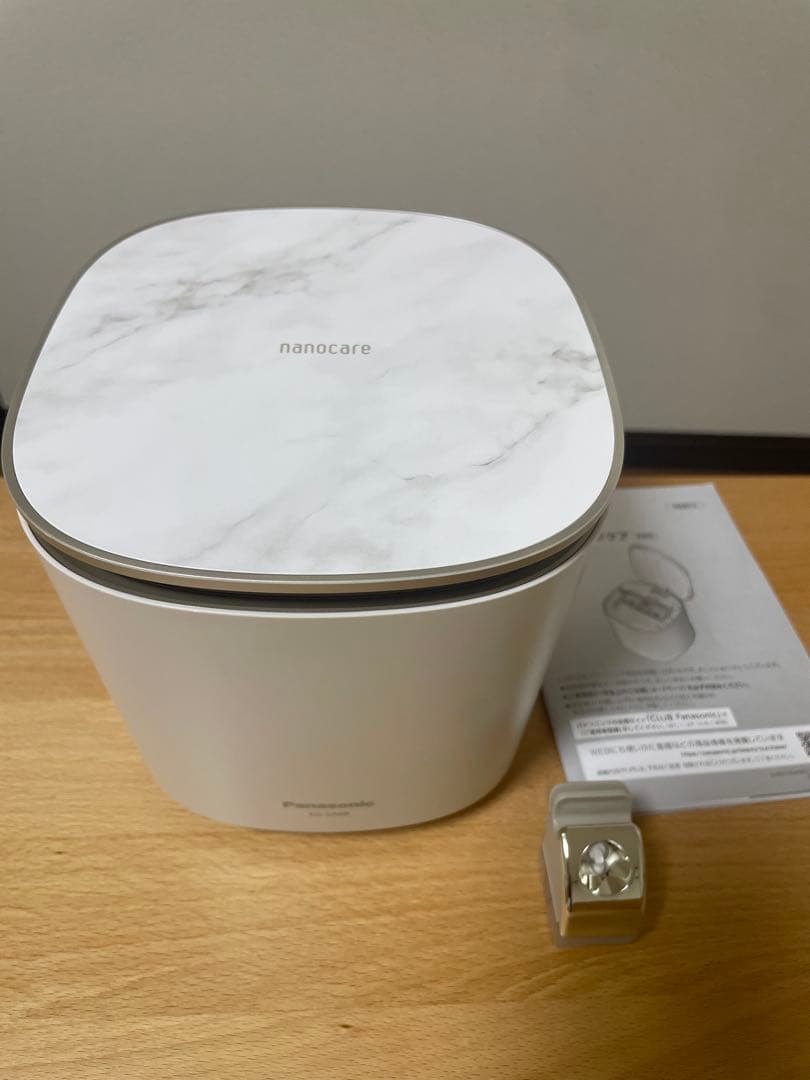 ナノケア スチーマー ホワイト/シルバー　EH-SA0B