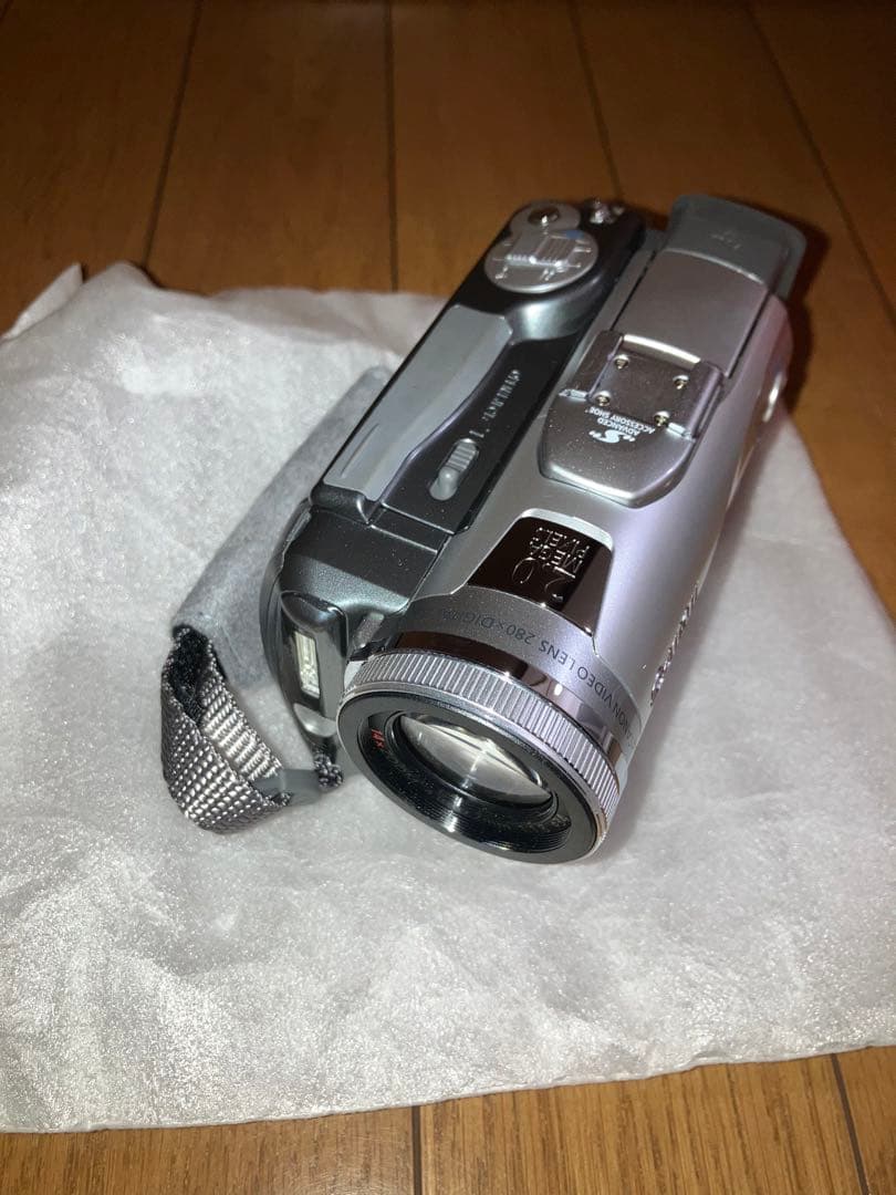 【新品未使用品】Canon (キャノン) DM-FVM200KS ビデオカメラ