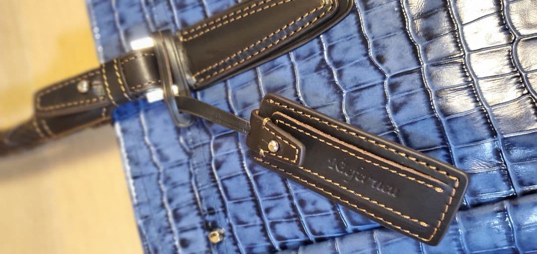 新品　Kiefer neu キーファーノイ アモーレ 本革 B4 クロコ型押し