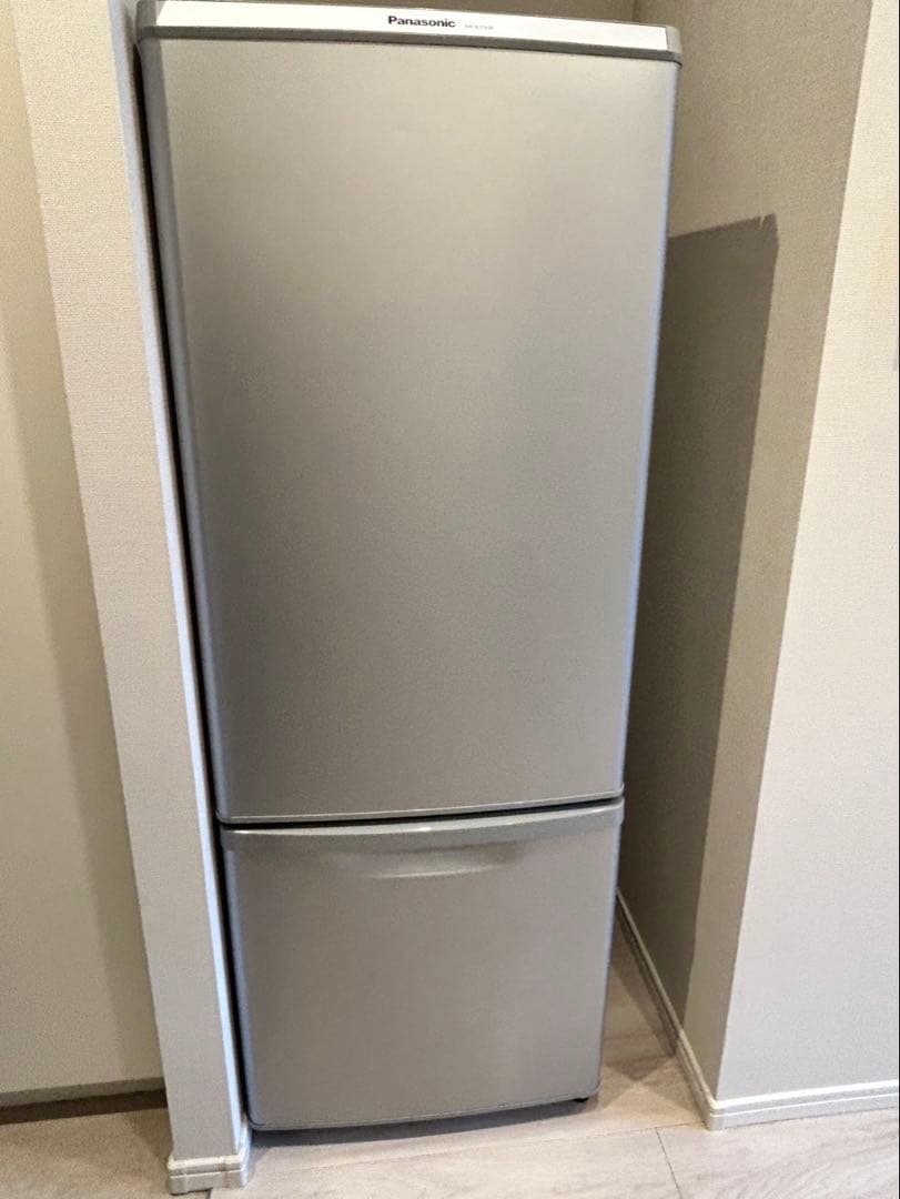 【送料込み】Panasonic冷蔵庫 NR-B179W-S