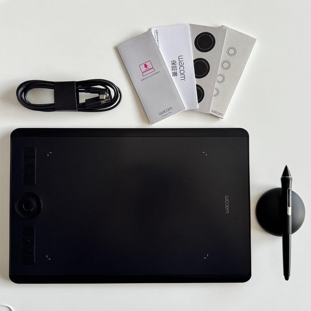 Intuos Pro Medium PTH-660/K0 ブラック