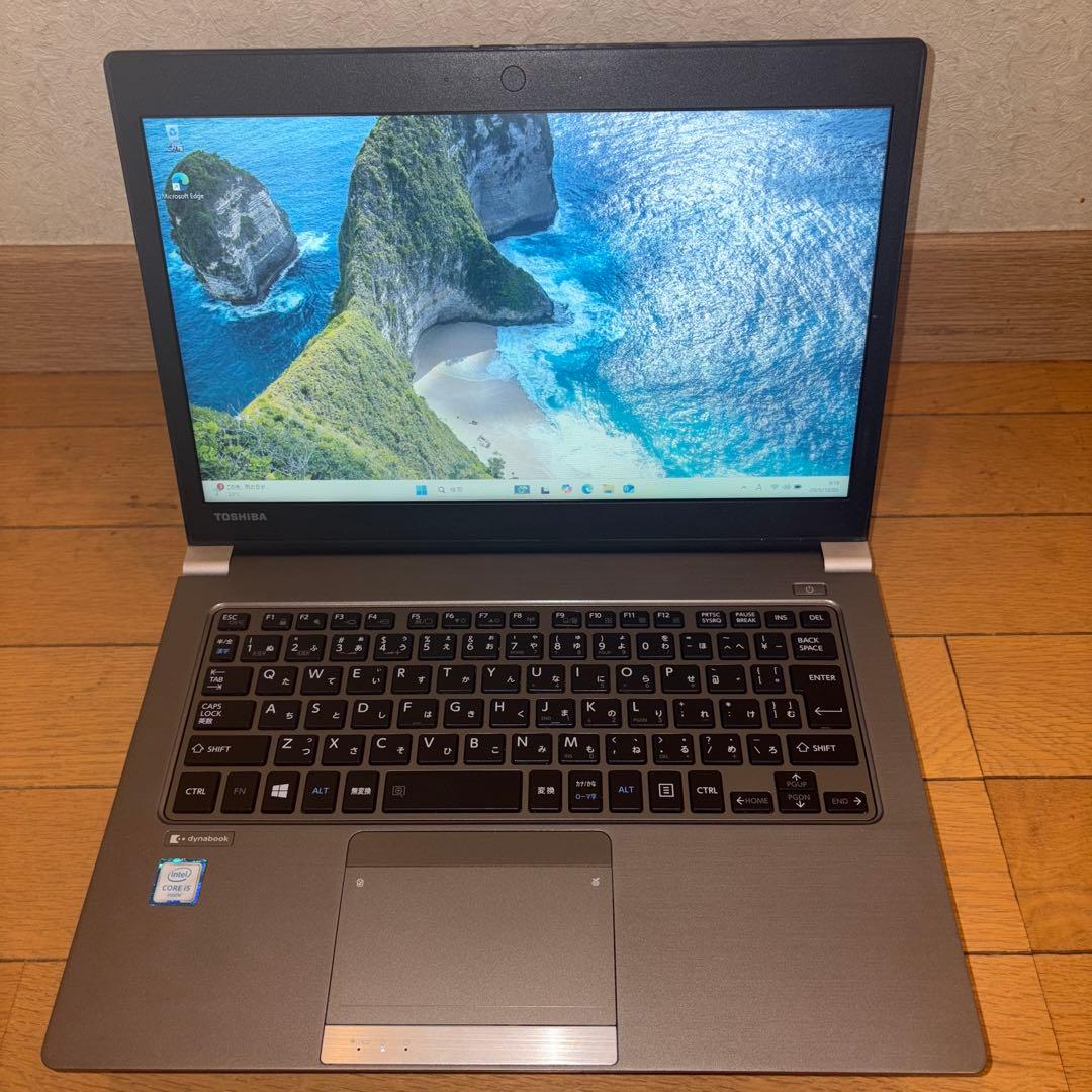 東芝 Dynabook R63/D Core i5-6300 win11 SSD