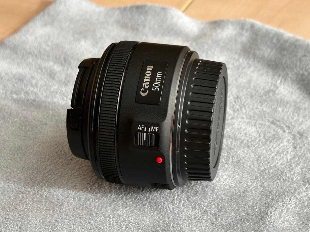 Canon EF 50mm F1.8 STM フード、レンズ保護フィルター付き