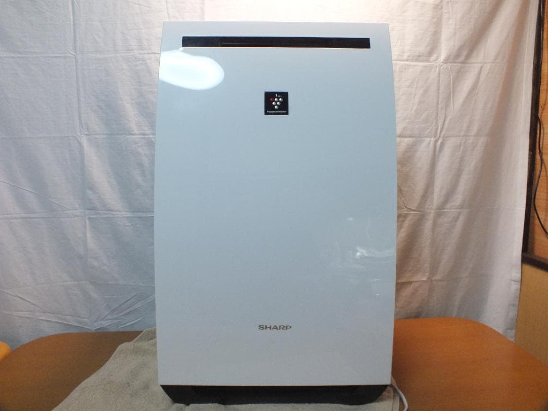 シャープ 除加湿空気清浄機 KC-HD70-W　2021年　484K〇